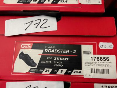 GES Paire de chaussures Roadster Black taille 37