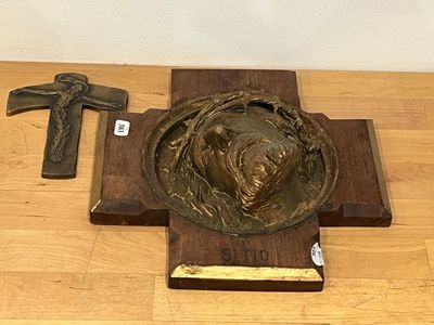 J. GEGOUZO - Station de calvaire en bois sculpté en relief H…