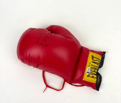 Boxe / Autographe Gant Everlast signé par Mohammad Ali, dédi…