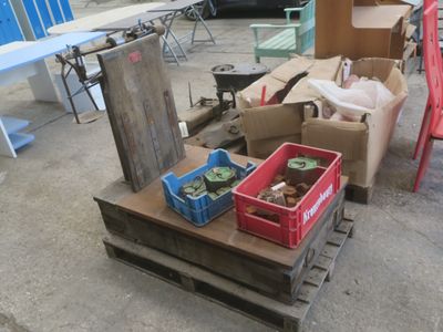 Bascule chêne et métal avec 2 cagettes de poids, pas de tva,… - Photo 1