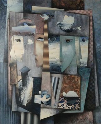 un collage de photos représentant une femme avec un oiseau sur la tête