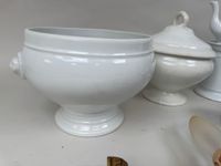 Lot comprenant diverses pièces en porcelaine et faïence blan… (photo 2)