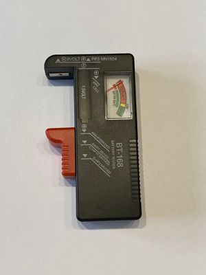 1 Testeur de batterie, neuf. (ref 5)