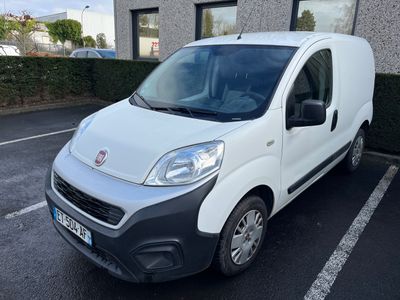 une camionnette FIAT Fiorino, fourgon, ess, 8cv, 1ère mise e…