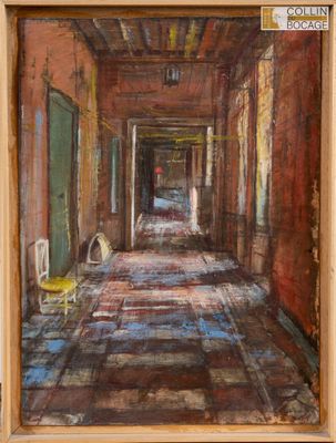 une peinture à l'huile représentant le couloir d'un immeuble avec une chaise jaune