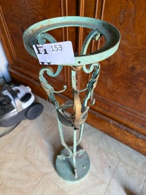 Porte-plantes en fer forgé