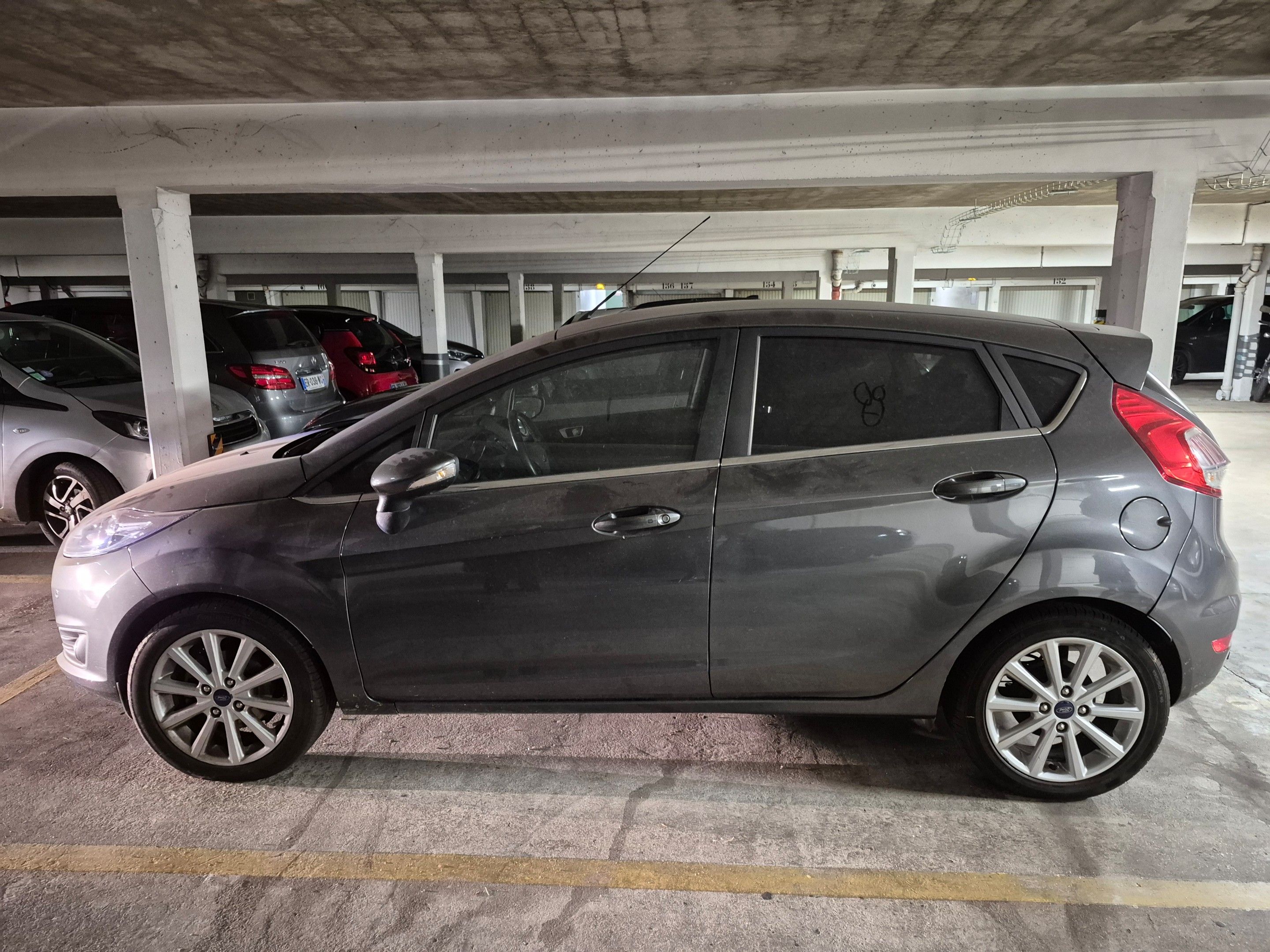 VP FORD FIESTA Immatriculation : EF-190-YB 1ère mise en circ…