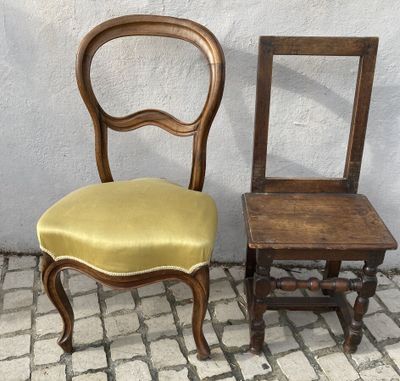 581 / CH-FEN1 / Lot de deux chaises dont une de style L…