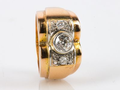 Bague "Tank" en or et platine centrée d'un diamant en serti clos d'env - Photo 1