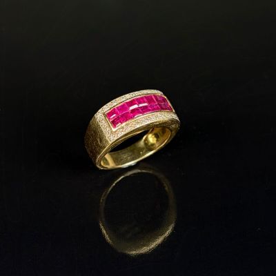 Bague ruban en or jaune 750/1000 (18K) ornée sur sa partie c…