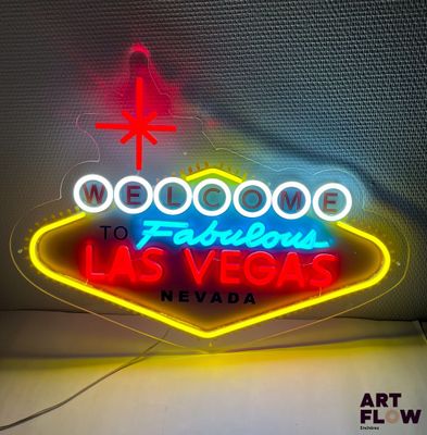 enseigne au néon représentant le célèbre panneau « Welcome to Fabulous Las Nevada »