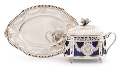 SUCRIER, son couvercle et son plateau en argent, PARIS 1780-1781 par R