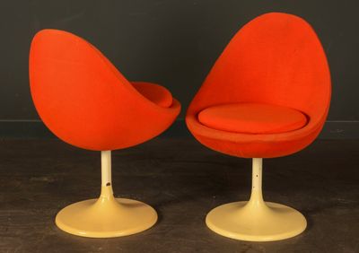 pair of orange tulip chairs by eero, 1960s