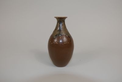 Auguste DELAHERCHE (1857-1940) Petit vase en grès émaillé br…