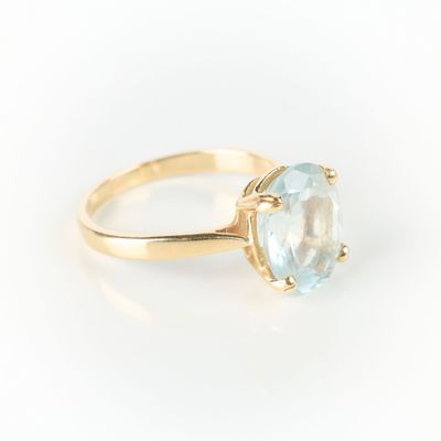 Bague en or sertie d'une aigue-marine ovale. - Photo 1