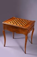 Table à jeux en bois naturel teinté et placage de marqueteri… (photo 5)
