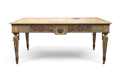 an image of a table with a drawer on top of it