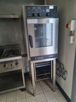 1 four LAINOX Compact Aspires, avec grilles et plaques ; 1 c…
