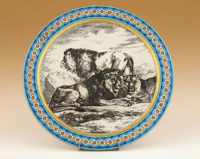 une image représentant une assiette sur laquelle figure l'image d'un homme à cheval