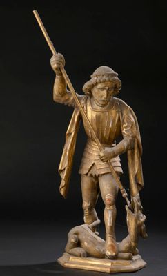une statue antique en bronze représentant un homme tenant une lance et un chien