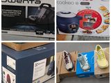 plusieurs photos différentes d'une boîte de nourriture et d'une paire de chaussures