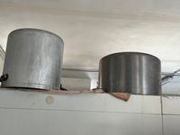 L52 - CASTELNAU D'ESTREFONDS – Un lot de poêles et marmites … (photo 2)