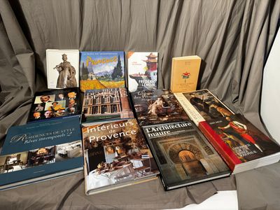 Lot de livres divers portant notament sur l'art