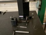 l'image d'une machine posée sur une table
