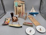 plusieurs objets posés ensemble sur une table