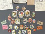a lot of different items that are on the refrigerator
