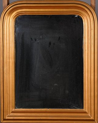 l'image d'un tableau représentant un homme en costume-cravate