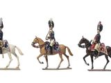 trois figurines représentant des hommes à cheval sur fond blanc