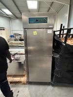 Armoire réfrigérée négative Eurochef, dimensions : 74x84x201…