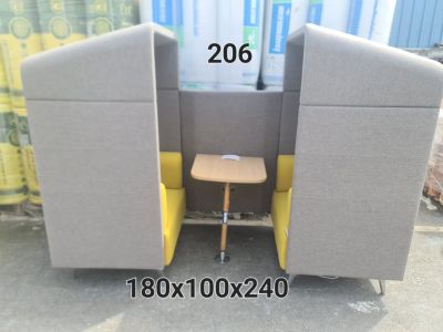 Lot de 2 cabines acoustiques avec table intégrée, revêtement…