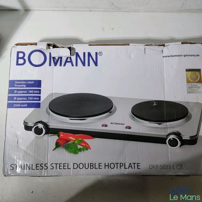 boxed box of two burners on a counter top in a kitchen