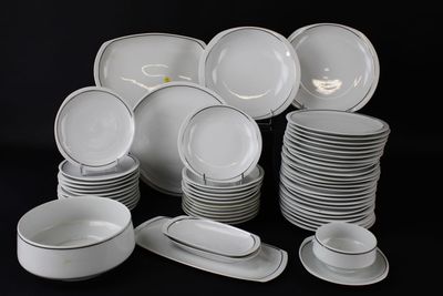 BERNARDAUD & Cie, Limoges - Modèle Vivaldi: Partie de servic… - Photo 1