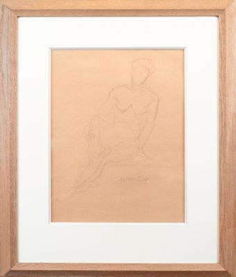 un dessin représentant un homme assis sur un banc, dans un cadre en bois