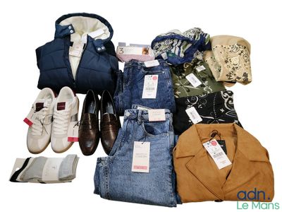 Lot de 12 vêtements/accessoires de diverses marques dont MAI…