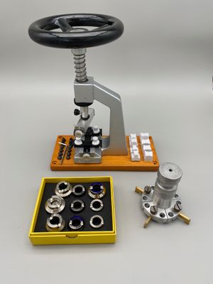 l'image d'une machine posée sur une table