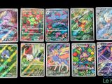 gros plan d'un jeu de cartes sur une table