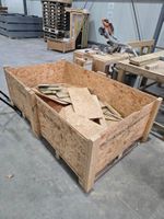 TABLE de découpe avec rampe escalier en bois et OSB (photo 3)