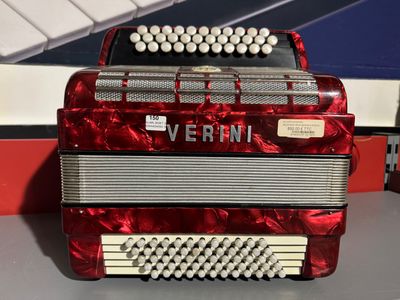Accordéon d'occasion VERINI 60 basses rouge. - Photo 1