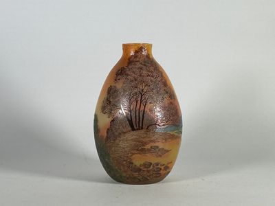 François-Théodore LEGRAS (1839-1916). Vase ovoïde en verre multicouche - Photo 1