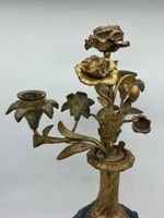 Candélabre d'autel en bronze majoritairement doré constitué … (photo 5)