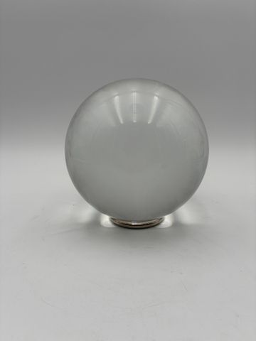 BACCARAT- Boule de voyance en cristal. D 15 cm
