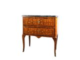 une image d'une commode avec un plateau en marbre
