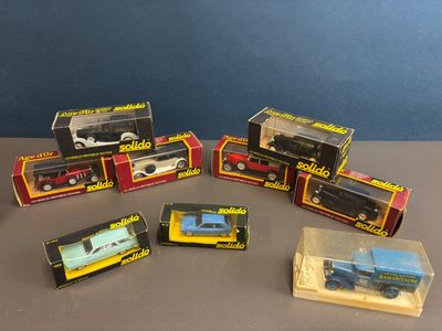 Lot de 9 petites voitures de marque Solido âge d'or neuves e…