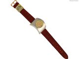 une image représentant une montre-bracelet avec un bracelet rouge et un cadran doré