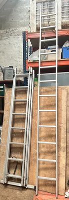 Echelle triple 3 x 8 barreaux et échelle simple 12 barreaux