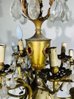 Lustre électrifié en bronze doré à dix-huit bras de lumières… (photo 3)
